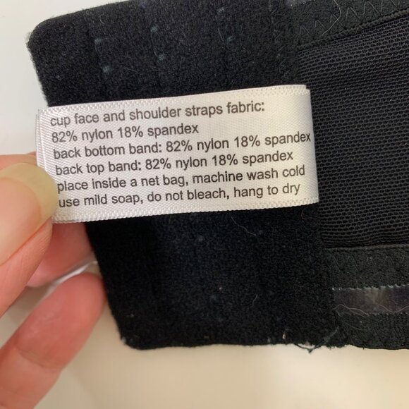 Ashley Stuart Smoothing Plunge Butterfly Bra in Black - Size 38D - Picture 9 of 9